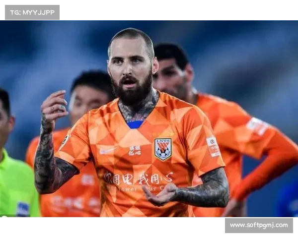 青年队小将莱西红牌落泪,曼联教练组场边安抚